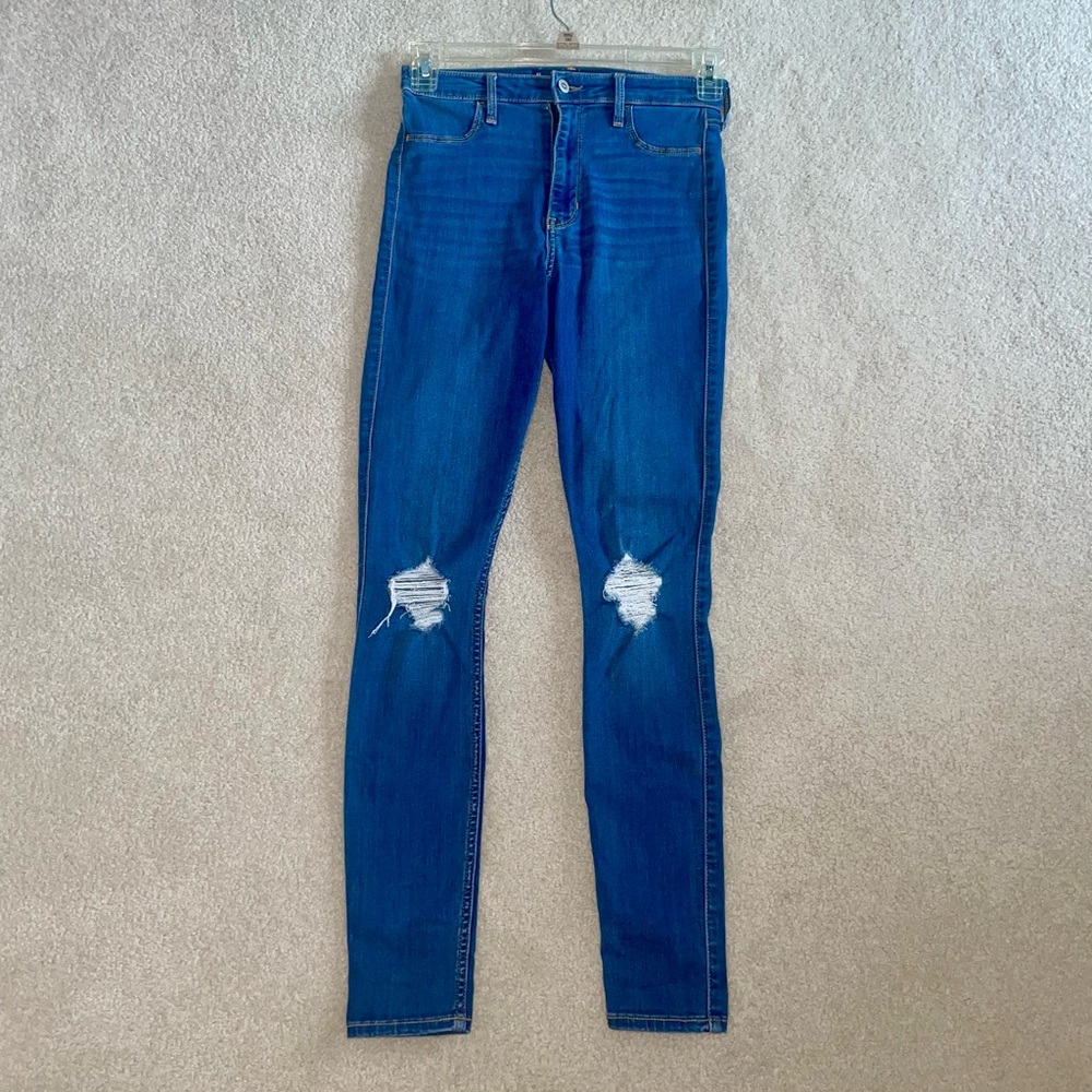 Hollister Ultra High Rise Ripped Skinny Jeans Medium Wash